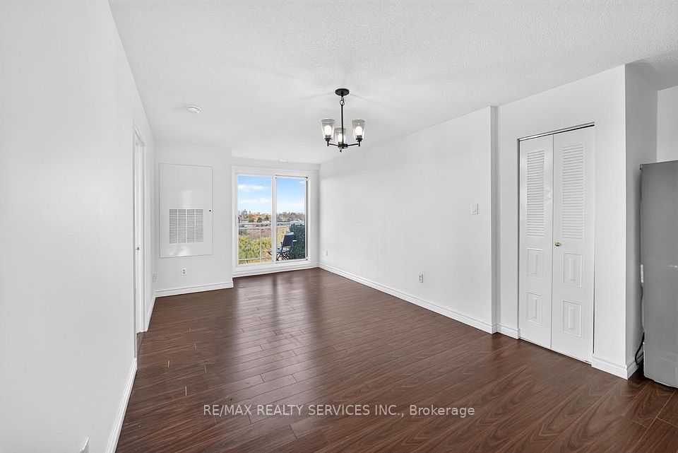7405 Goreway Drive 619, Mississauga, ON L4T 0A3 12