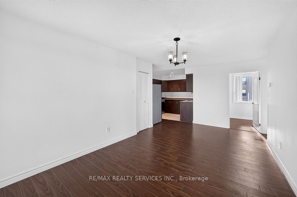 7405 Goreway Drive 619, Mississauga, ON L4T 0A3 10