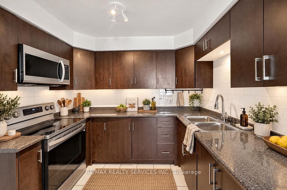 7405 Goreway Drive 619, Mississauga, ON L4T 0A3 14