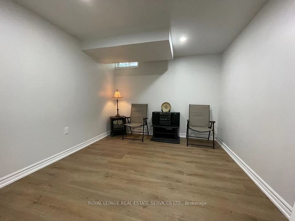 299 Rockcliffe Gardens Lower, Mississauga, ON L5R 1S1 7