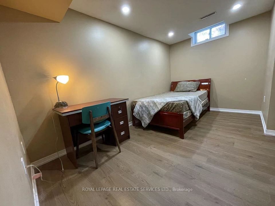 299 Rockcliffe Gardens Lower, Mississauga, ON L5R 1S1 11