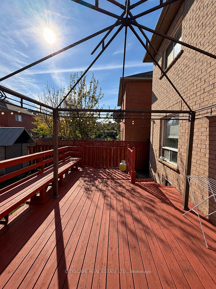 3968 Foxwood Avenue Upper, Mississauga, ON L5N 7V4 11