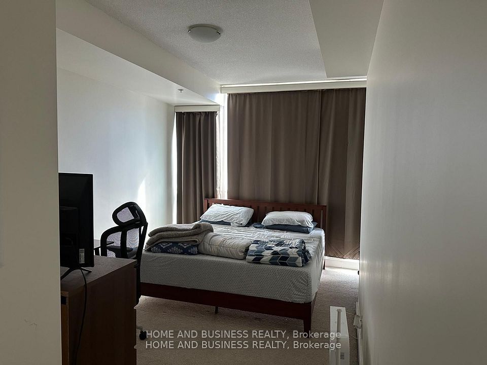 3985 Grand Park Drive 304, Mississauga, ON L5B 0H8 7