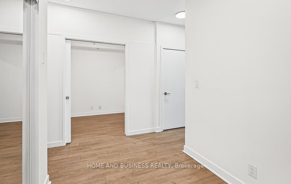 3985 Grand Park Drive 304, Mississauga, ON L5B 0H8 22