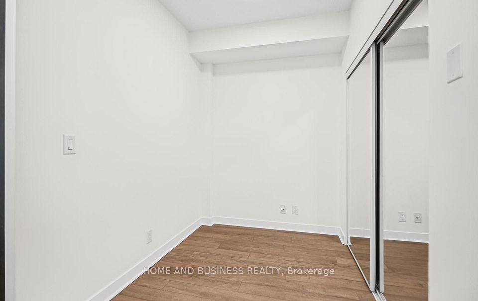 3985 Grand Park Drive 304, Mississauga, ON L5B 0H8 21