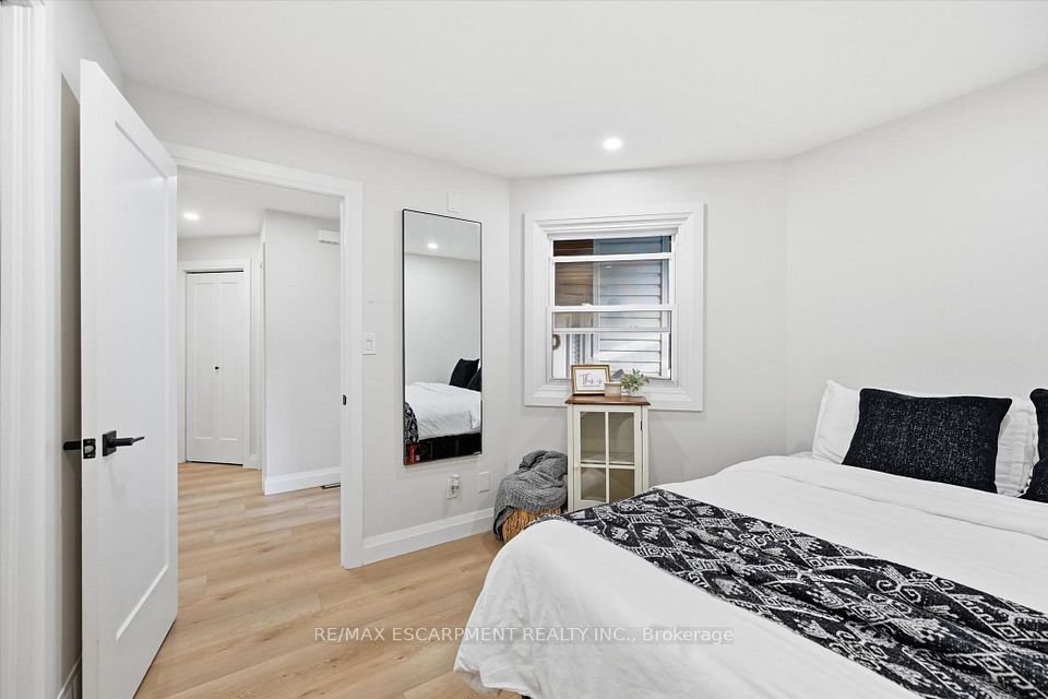 1210 Thorpe Road 413, Burlington, ON L7S 2H1 18