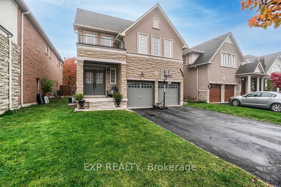 180 Spring Azure Crescent, Oakville, ON L5L 6T9 2