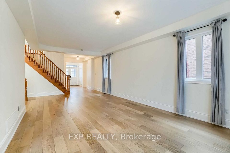 180 Spring Azure Crescent, Oakville, ON L5L 6T9 9