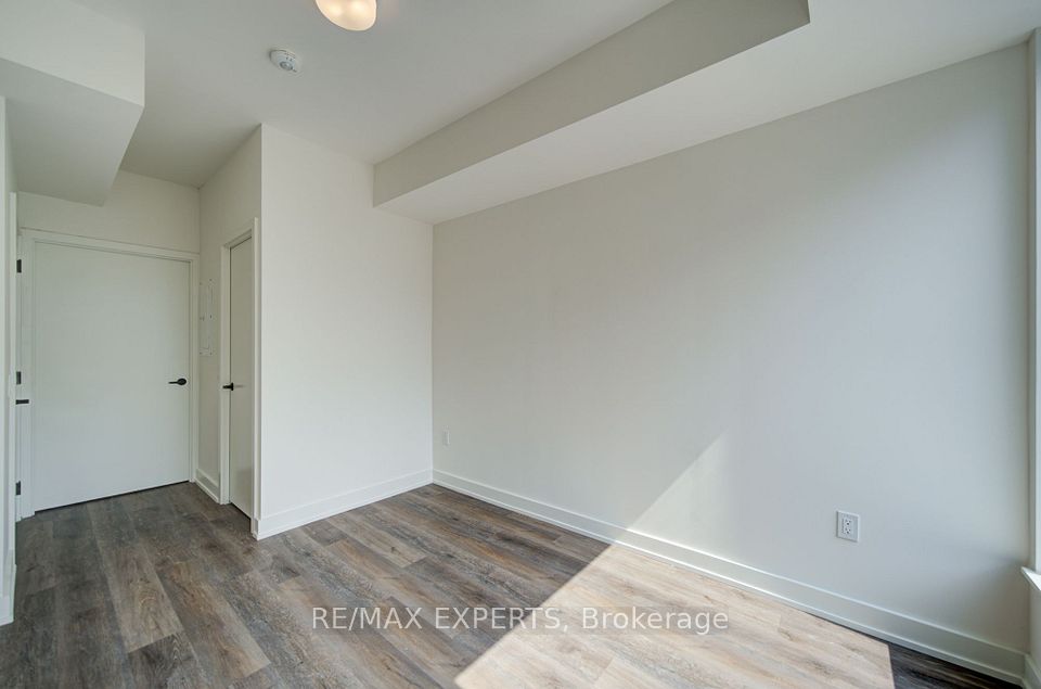 2475 Old Bronte Road 515, Oakville, ON L6M 5S7 25