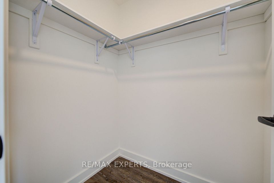 2475 Old Bronte Road 515, Oakville, ON L6M 5S7 18