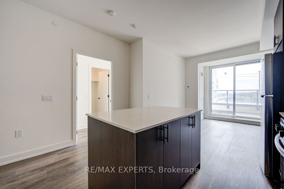 2475 Old Bronte Road 515, Oakville, ON L6M 5S7 12