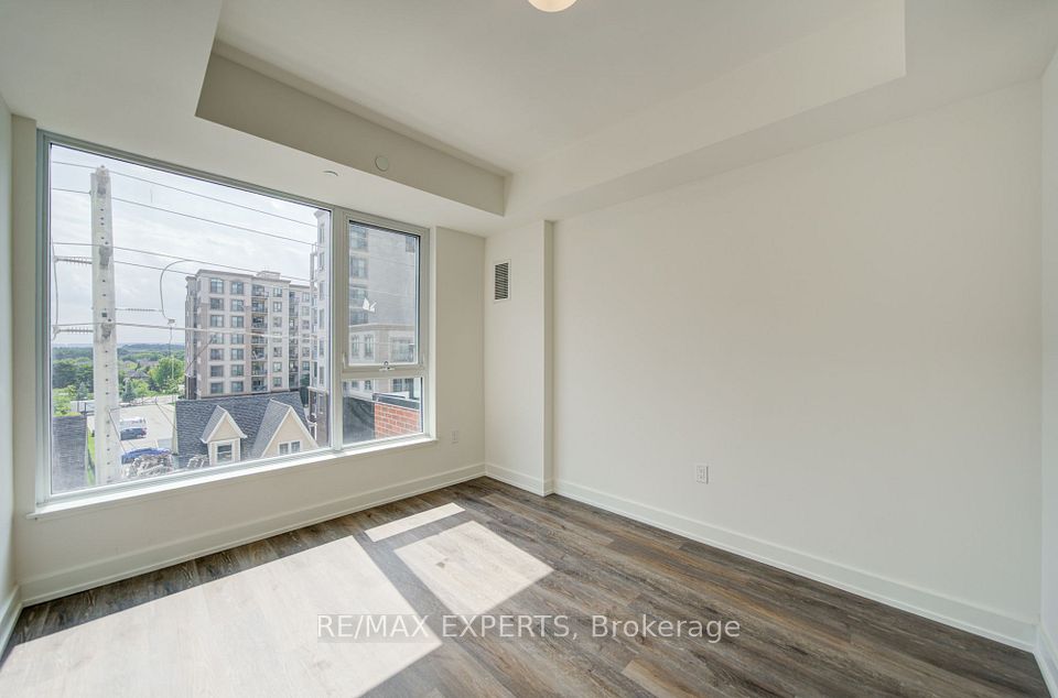 2475 Old Bronte Road 515, Oakville, ON L6M 5S7 23