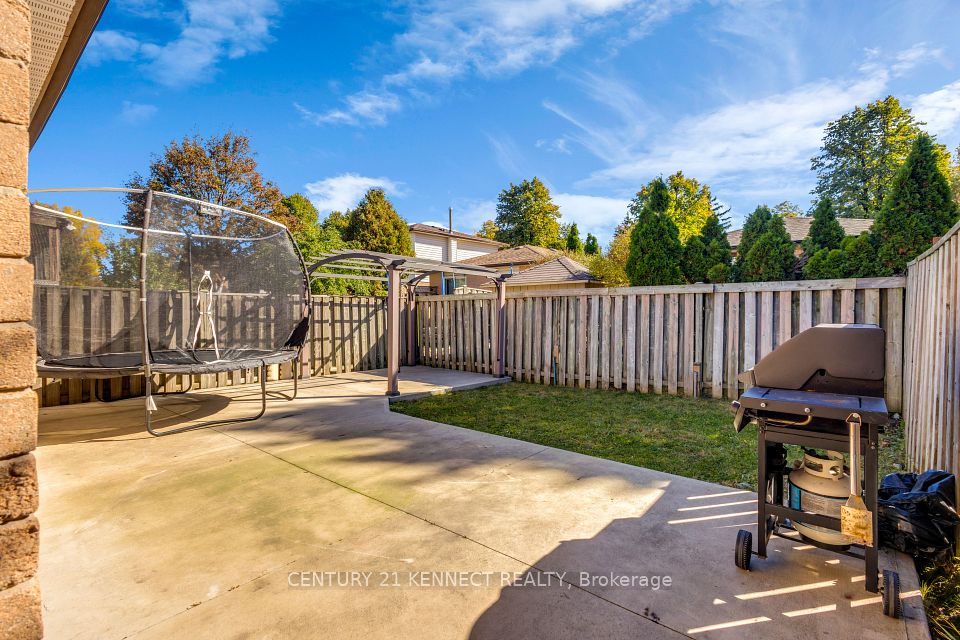 51 Vodden Street W, Brampton, ON L6X 2W6 25