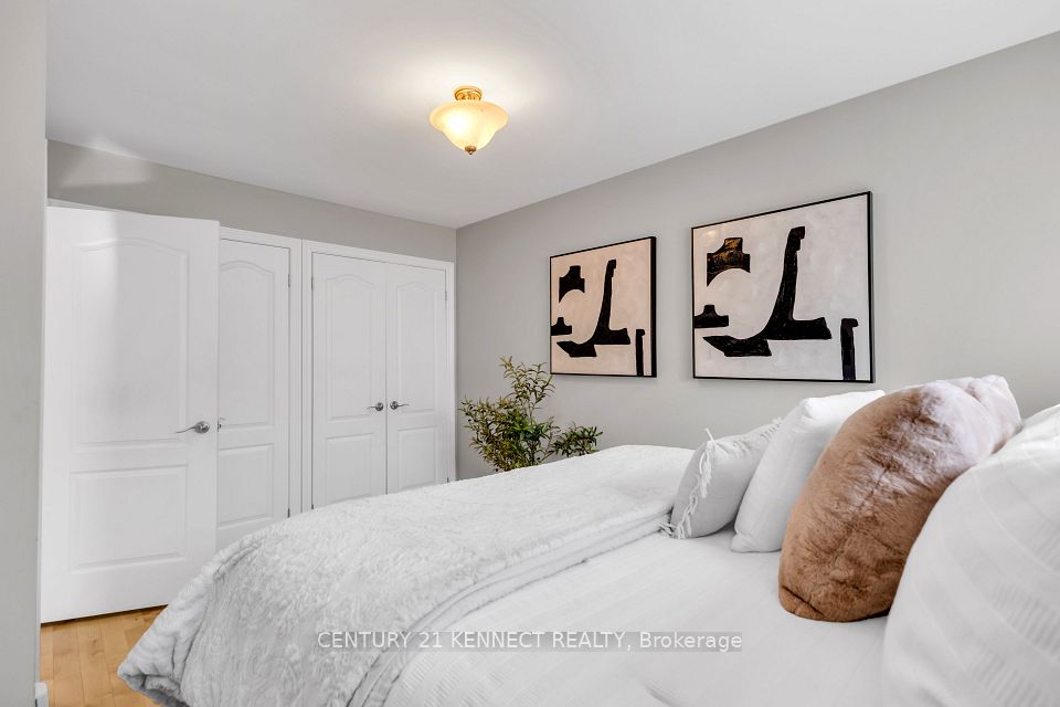 51 Vodden Street W, Brampton, ON L6X 2W6 10