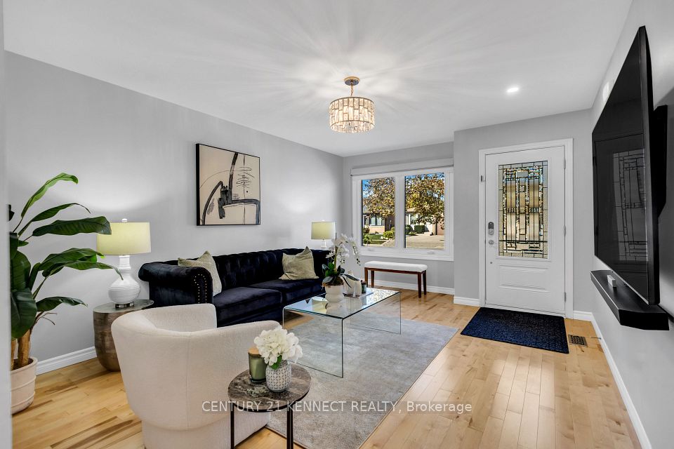Detached at 51 Vodden Street W, Brampton, ON L6X 2W6