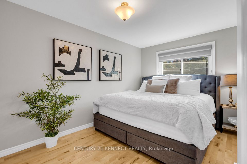 51 Vodden Street W, Brampton, ON L6X 2W6 9