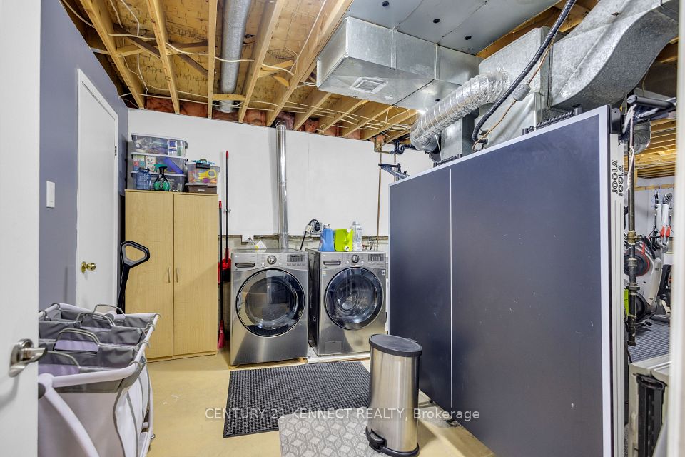51 Vodden Street W, Brampton, ON L6X 2W6 22