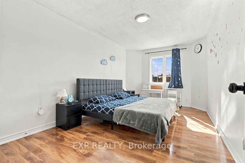 85 Heartview Road, Brampton, ON L6Z 0C9 12