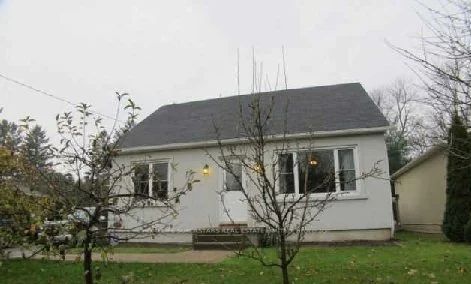 Detached at 553 Rebecca Street, Oakville, ON L6K 1L2