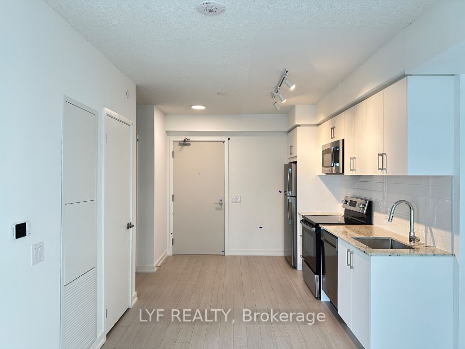 4010 Eglinton Avenue W 1207, Toronto, ON M9A 0G5 3