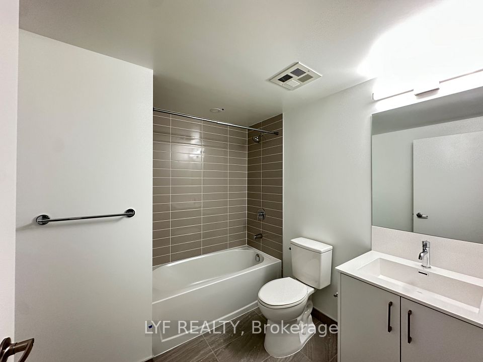 4010 Eglinton Avenue W 1207, Toronto, ON M9A 0G5 9