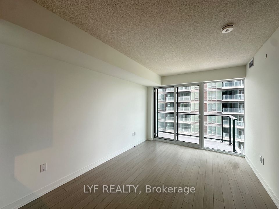 4010 Eglinton Avenue W 1207, Toronto, ON M9A 0G5 5
