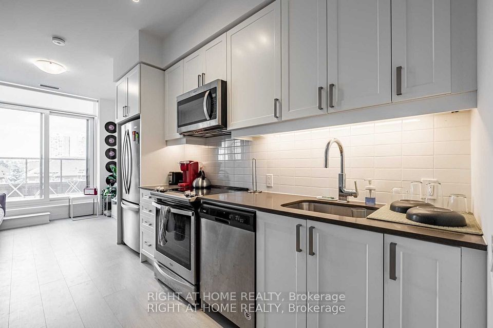 8 Nahani Way 303, Mississauga, ON L4Z 4J8 12
