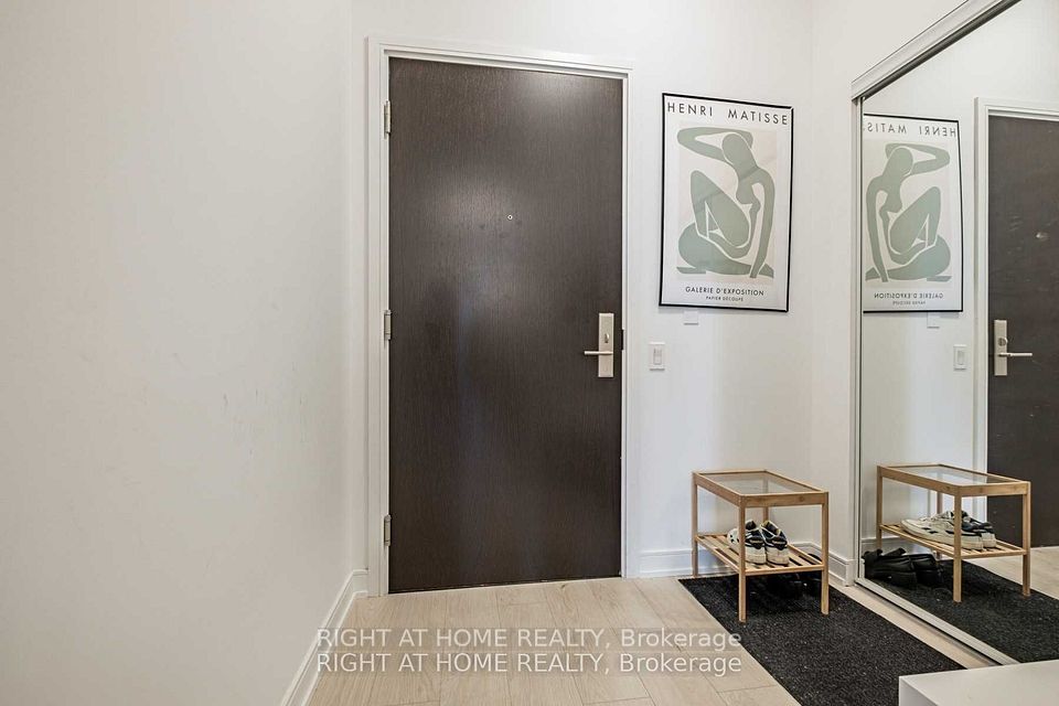 8 Nahani Way 303, Mississauga, ON L4Z 4J8 4