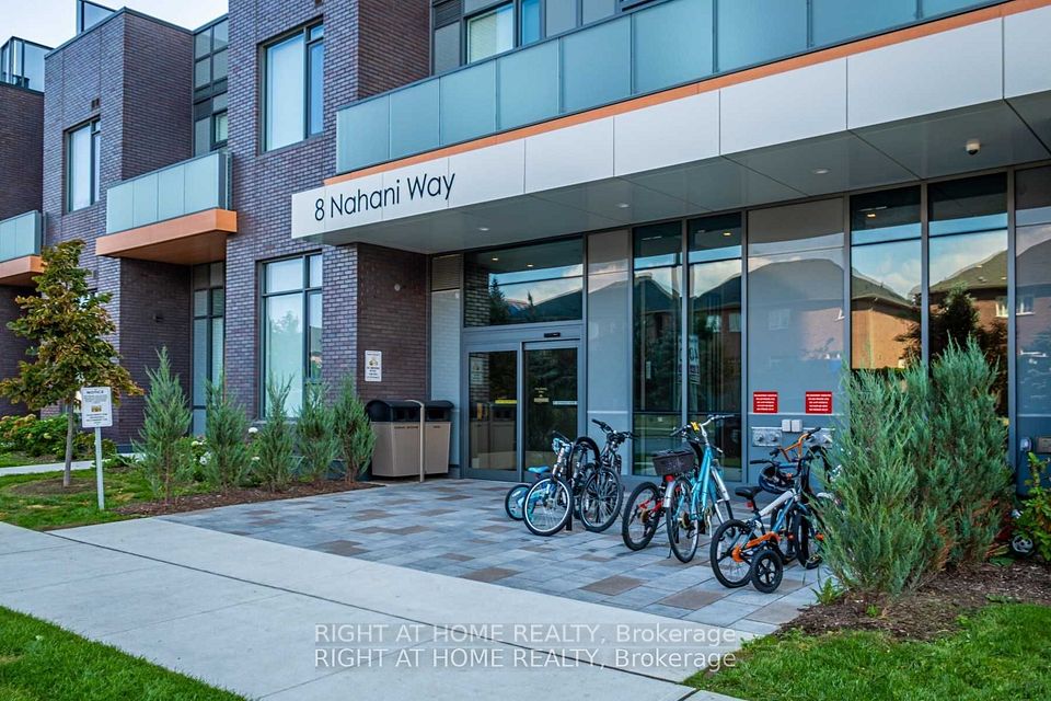 8 Nahani Way 303, Mississauga, ON L4Z 4J8 2