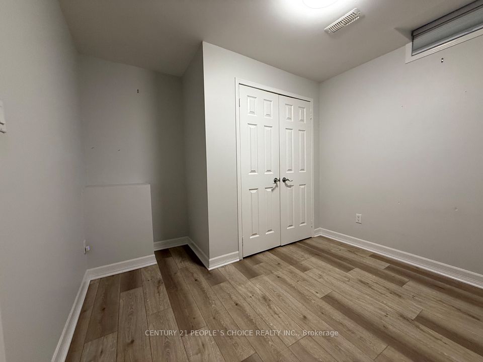 2906 Peacock Drive BSMT, Mississauga, ON L5M 5S2 21