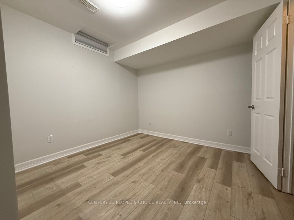 2906 Peacock Drive BSMT, Mississauga, ON L5M 5S2 23