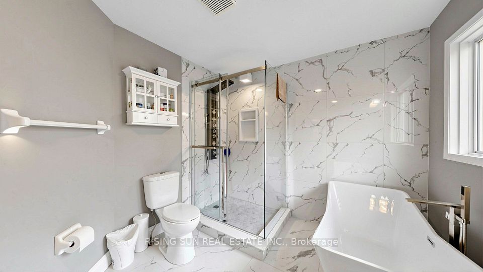 10 Cedarwood Crescent, Brampton, ON L6X 4K1 24