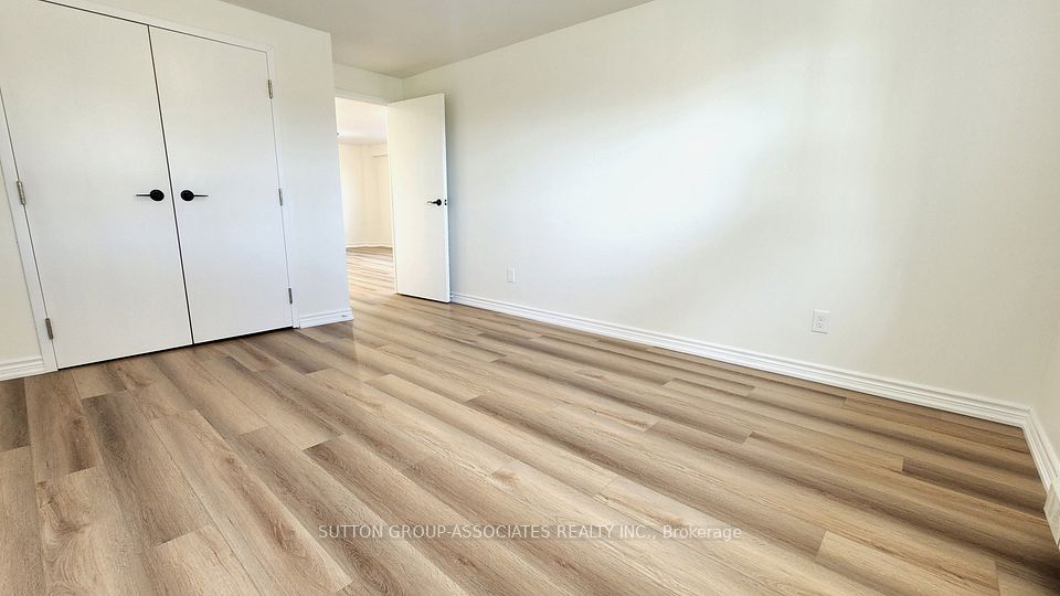 2356 Islington Avenue 105, Toronto, ON M9W 3X3 16