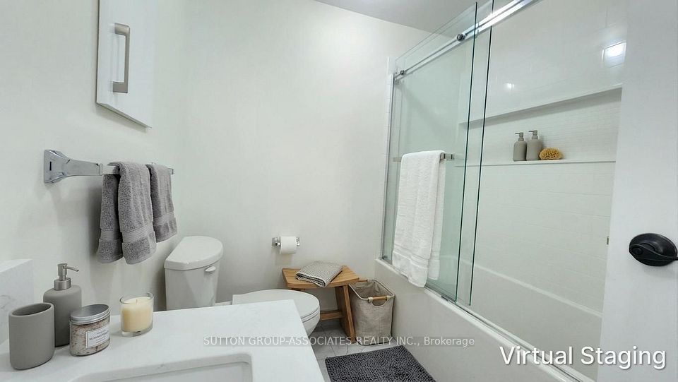 2356 Islington Avenue 105, Toronto, ON M9W 3X3 22