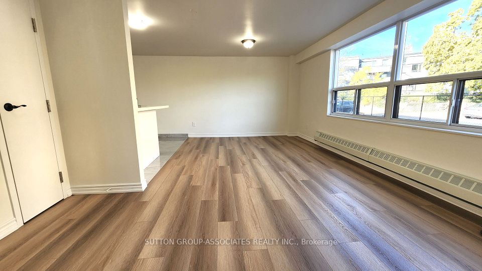 2356 Islington Avenue 105, Toronto, ON M9W 3X3 7