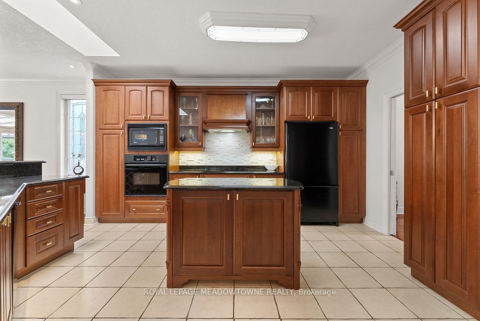 17 Mcnutt Street, Brampton, ON L6Y 5L3 20