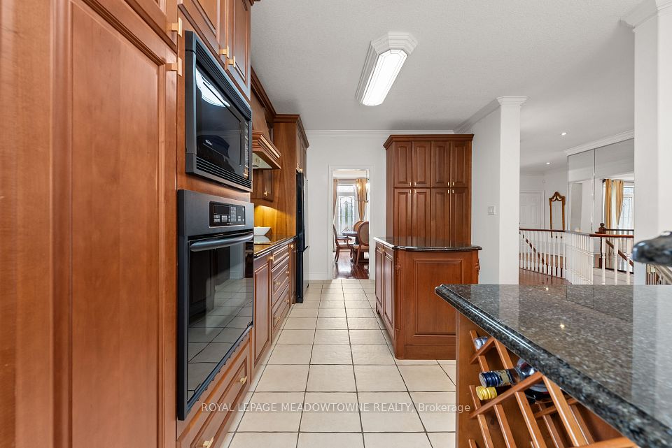 17 Mcnutt Street, Brampton, ON L6Y 5L3 23