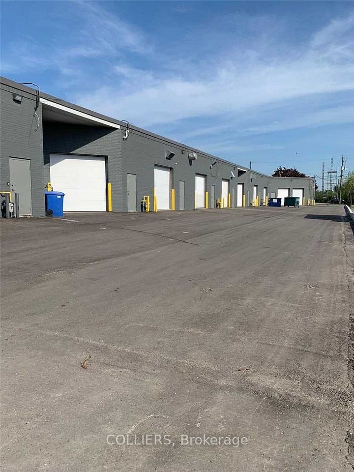 25 Coronet Road 5, Toronto, ON M8Z 2L8 2