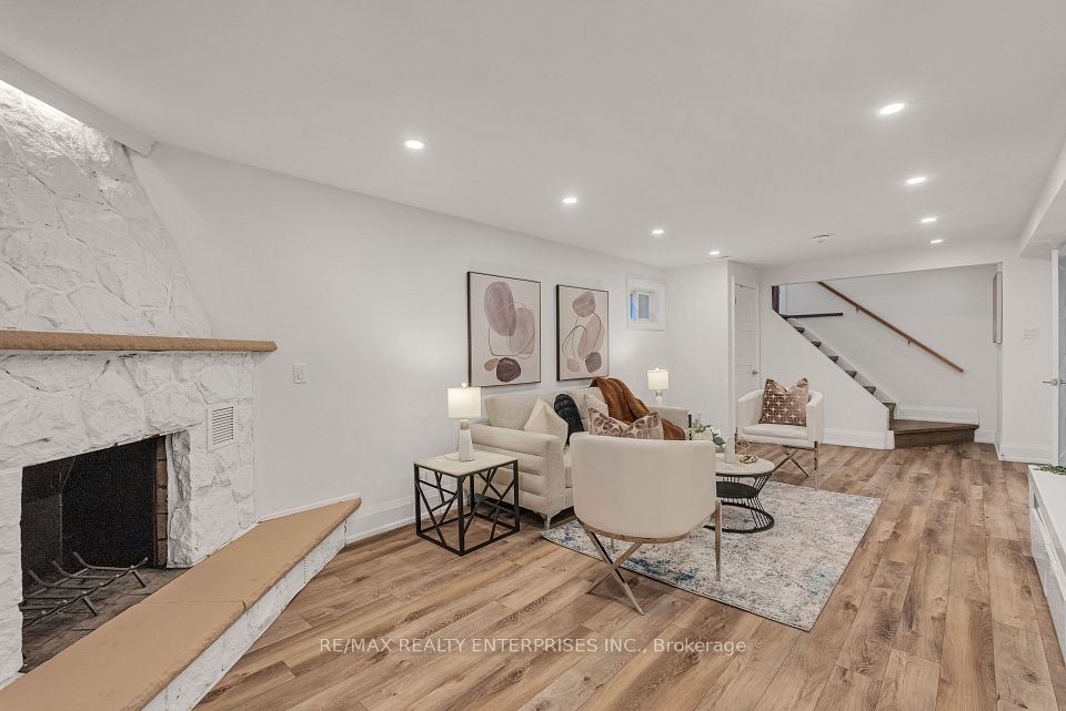 2223 Belfast Crescent, Mississauga, ON L5K 1N7 23