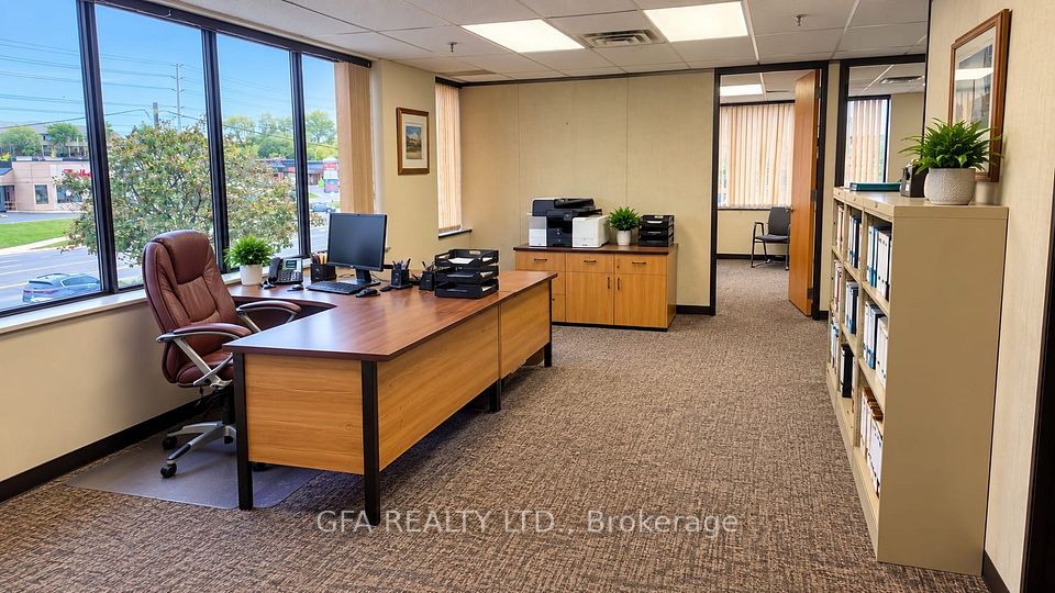 776 Dundas Street E 202, Mississauga, ON L4Y 2B6 6