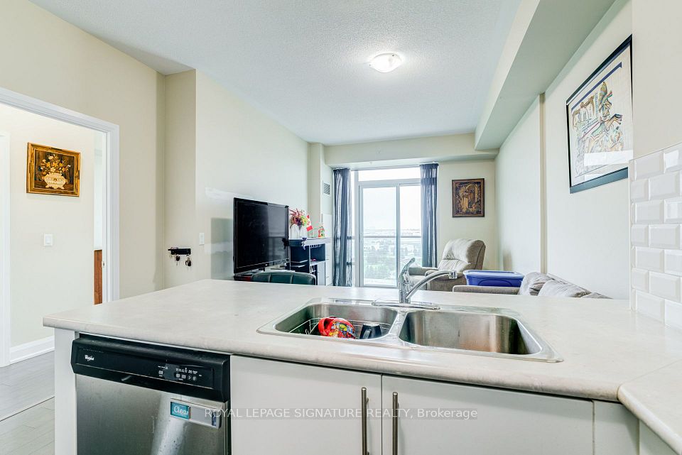 55 Yorkland Boulevard 905, Brampton, ON L6P 4K9 9