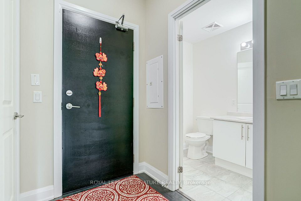 55 Yorkland Boulevard 905, Brampton, ON L6P 4K9 4
