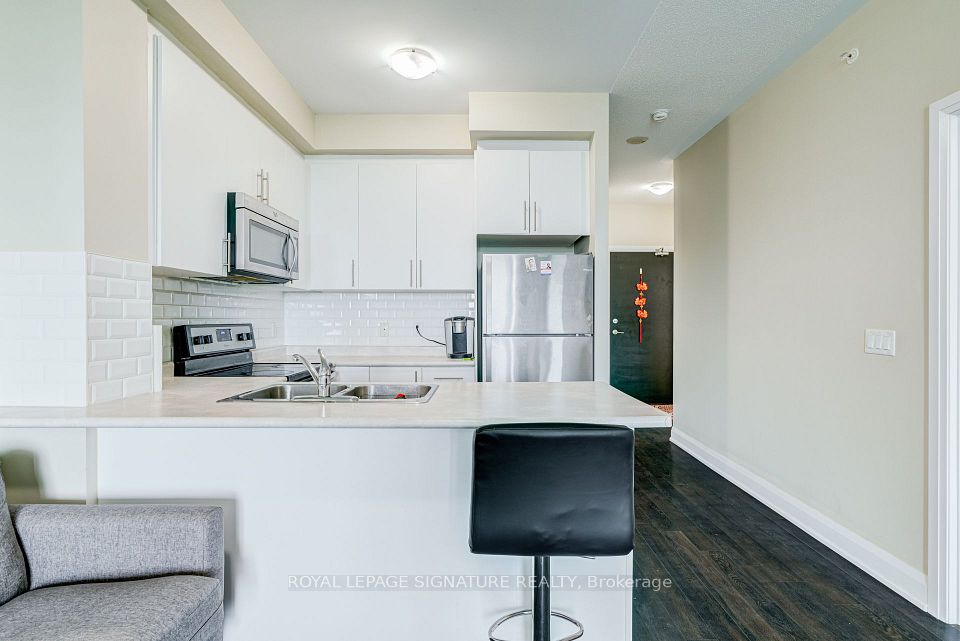 55 Yorkland Boulevard 905, Brampton, ON L6P 4K9 6
