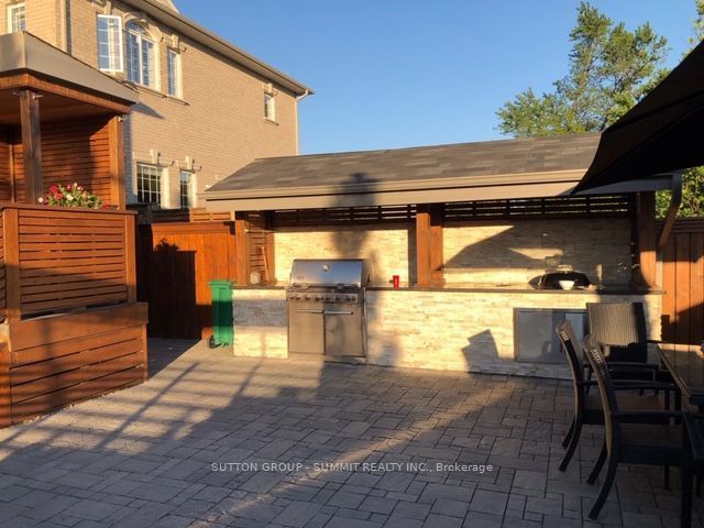 4176 Cawthra Road, Mississauga, ON L4Z 1A1 19