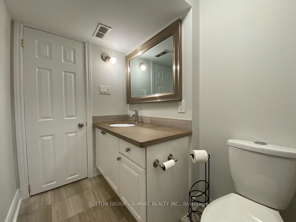 4176 Cawthra Road, Mississauga, ON L4Z 1A1 15