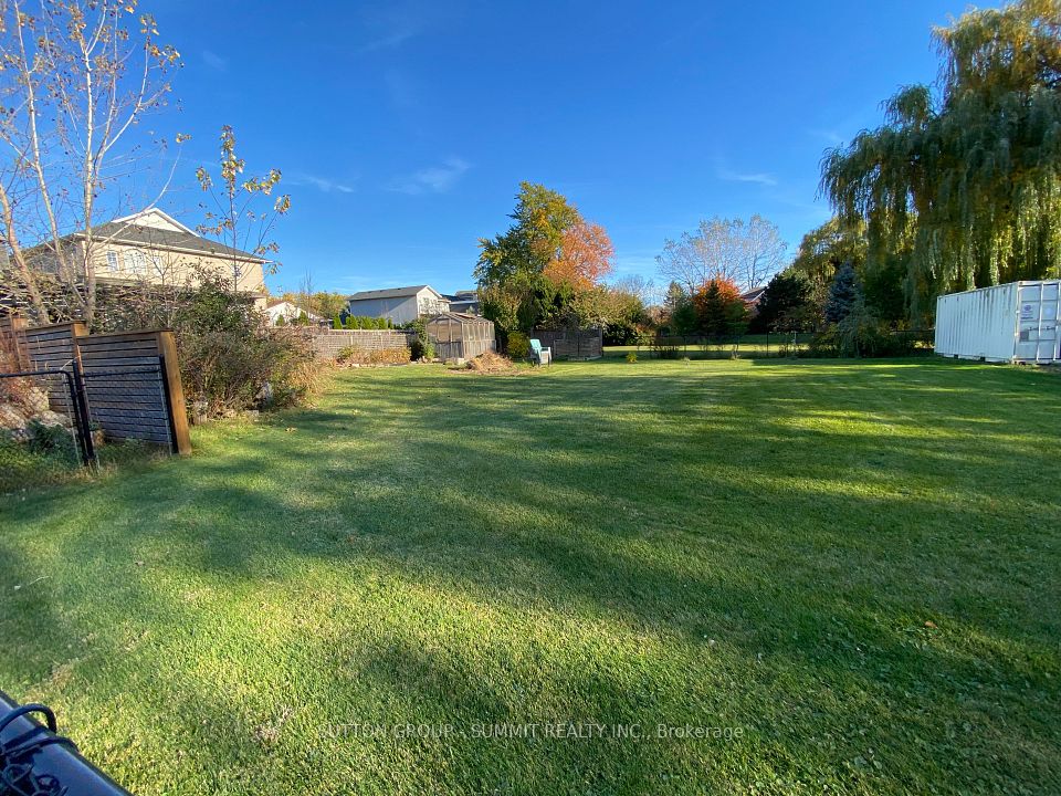 4176 Cawthra Road, Mississauga, ON L4Z 1A1 17