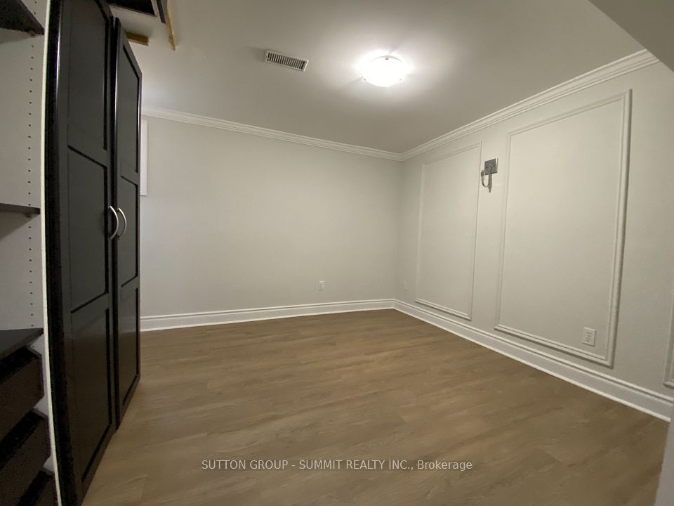 4176 Cawthra Road, Mississauga, ON L4Z 1A1 10
