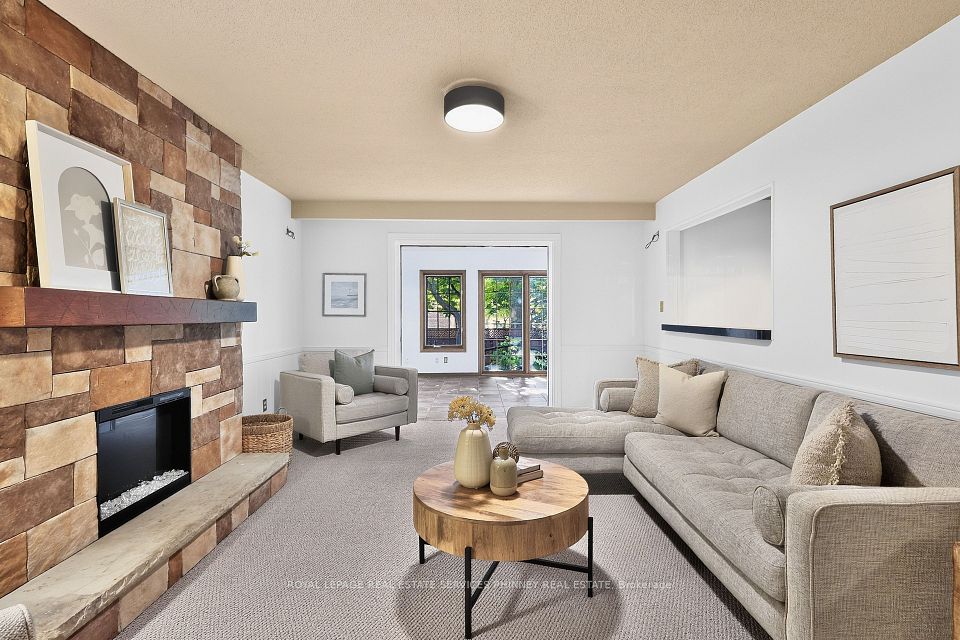 1682 Medallion Court, Mississauga, ON L5J 4G1 14