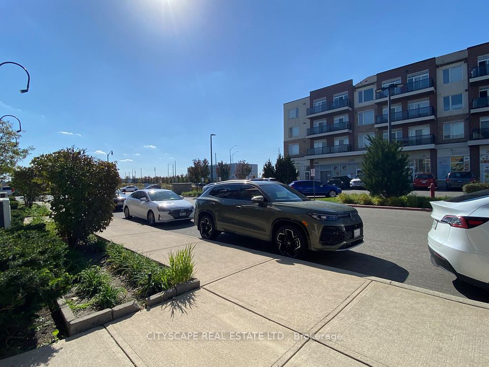 10 Sky Harbour Drive, Brampton, ON L6Y 0V7 4