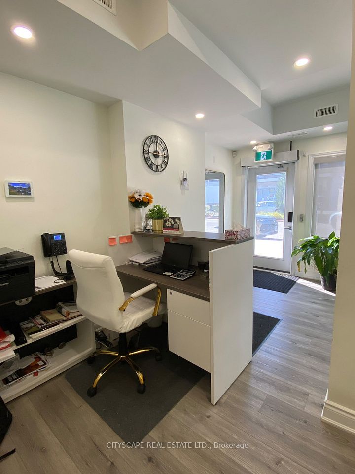 10 Sky Harbour Drive, Brampton, ON L6Y 0V7 7
